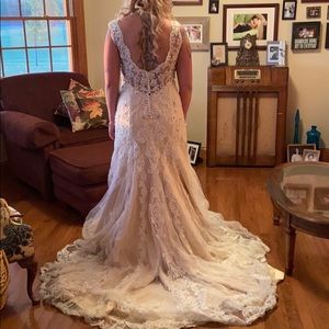 Wedding dress worn once.
